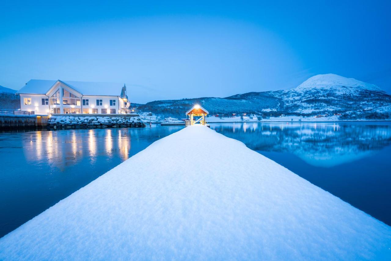 Senja Fjordhotell And Apartments Stonglandseidet Dış mekan fotoğraf